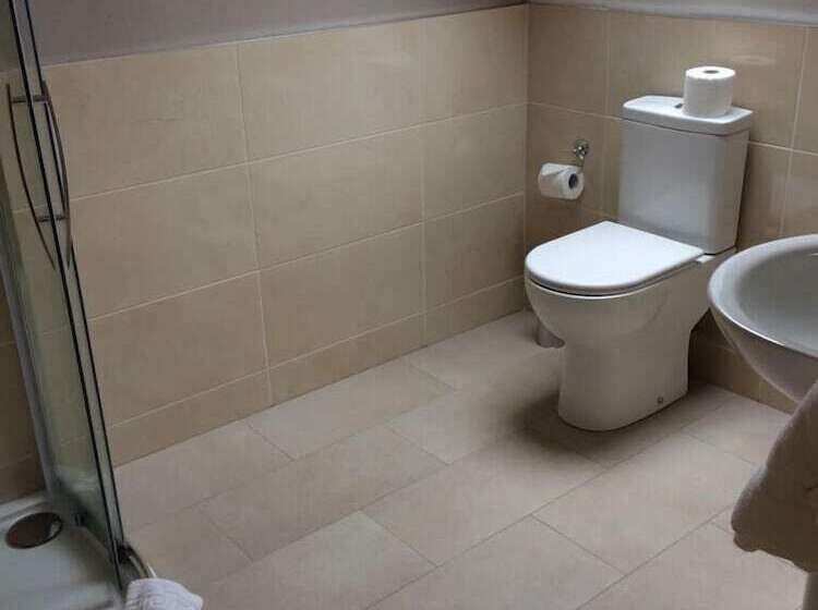 Номер Стандарт, Cashen Course House