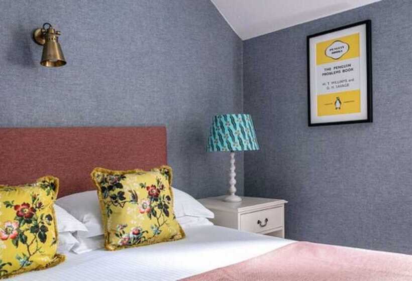 غرفة قياسية مطلّة علي البحيرة, Craig Manor