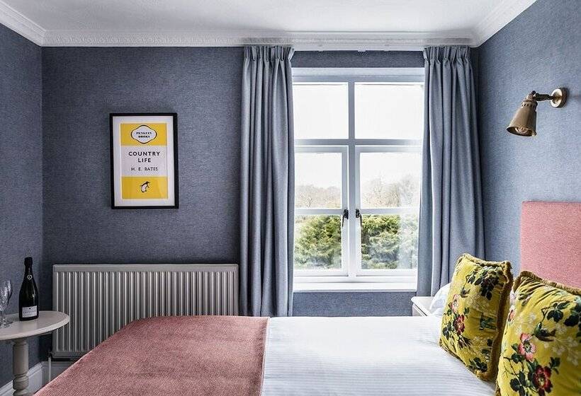 غرفة قياسية مطلّة علي البحيرة, Craig Manor