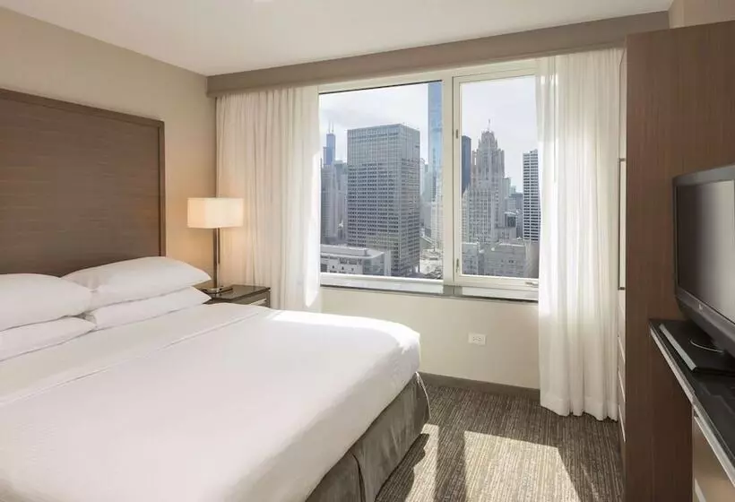 Sviitti, Embassy Suites By Hilton Chicago Downtown Magnificent Mile