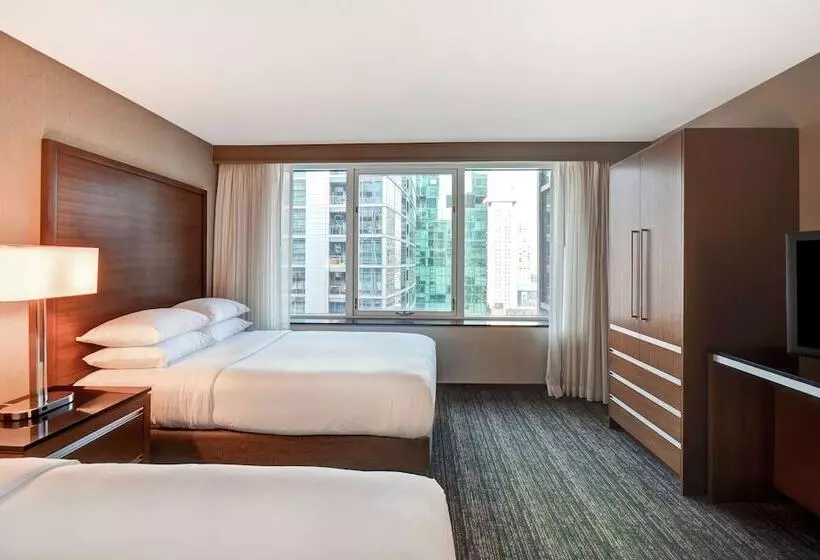 Sviitti Liikuntarajoitteisille, Embassy Suites By Hilton Chicago Downtown Magnificent Mile