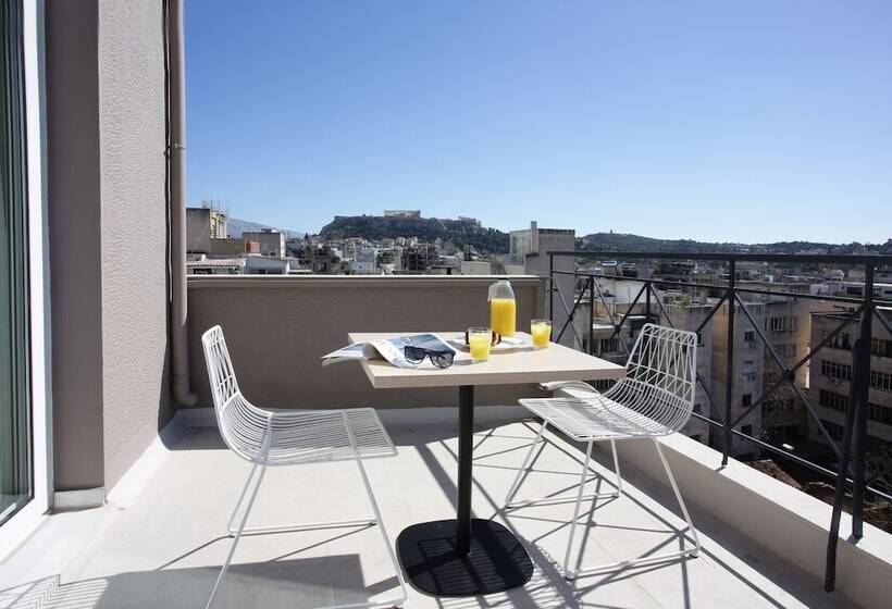 غرفة قياسية ذات إطلالة, Evripides