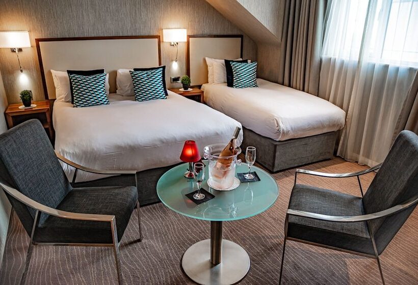 수피리어 트리플 룸, Eyre Square