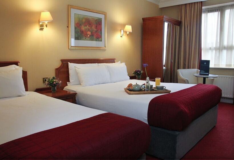 수피리어 트리플 룸, Eyre Square