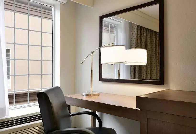 スイート, Hampton Inn & Suites Hershey