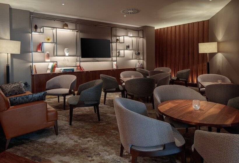 Номер Executive, Hilton Belfast