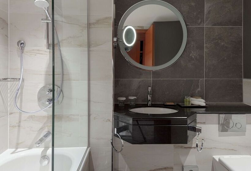 غرفة ديلوكس, Hilton Belfast