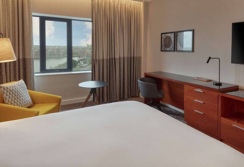 غرفة ديلوكس, Hilton Belfast