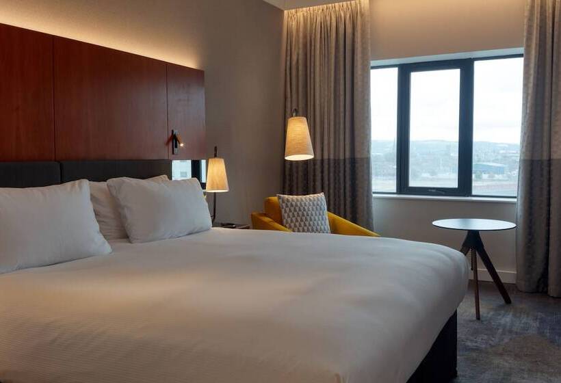 Номер Deluxe, Hilton Belfast