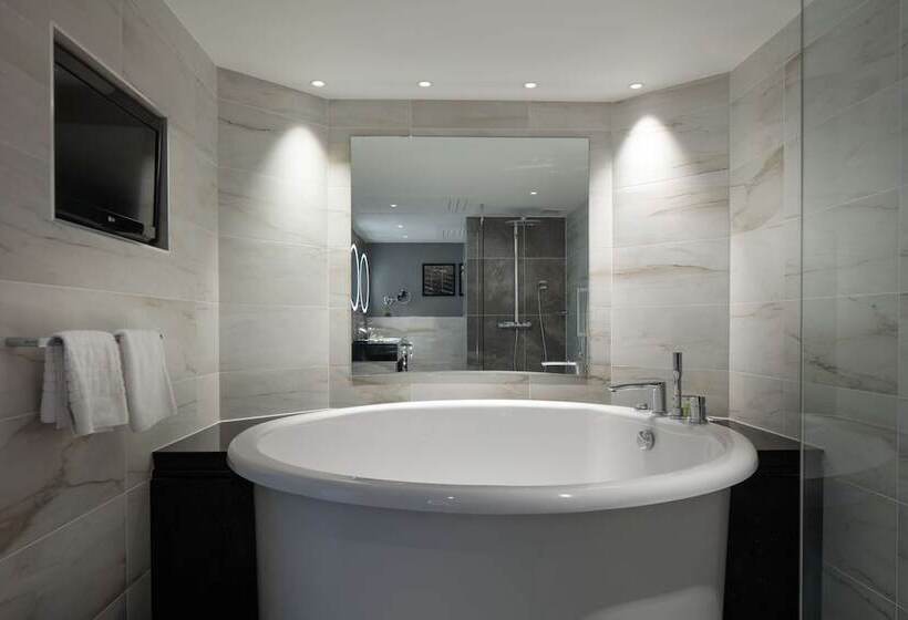 Президентский Люкс, Hilton Belfast