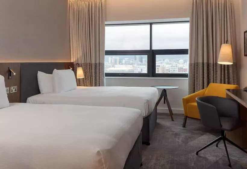 ２ダブルベッドのスタンダードルーム, Hilton Belfast
