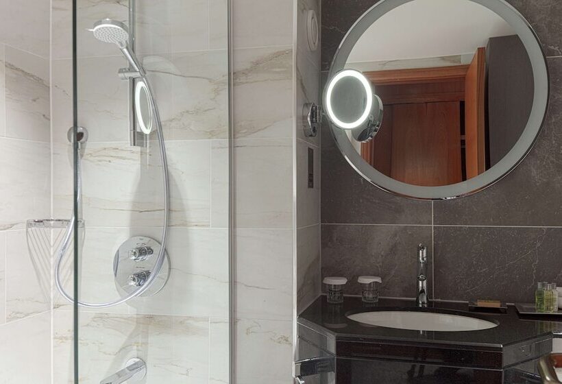 غرفة ديلوكس, Hilton Belfast