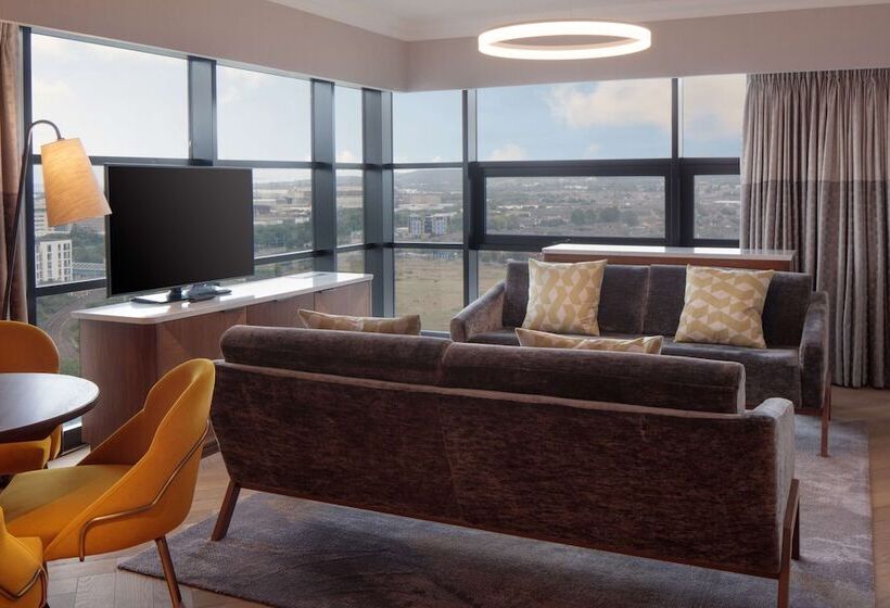 جناح إدارى, Hilton Belfast