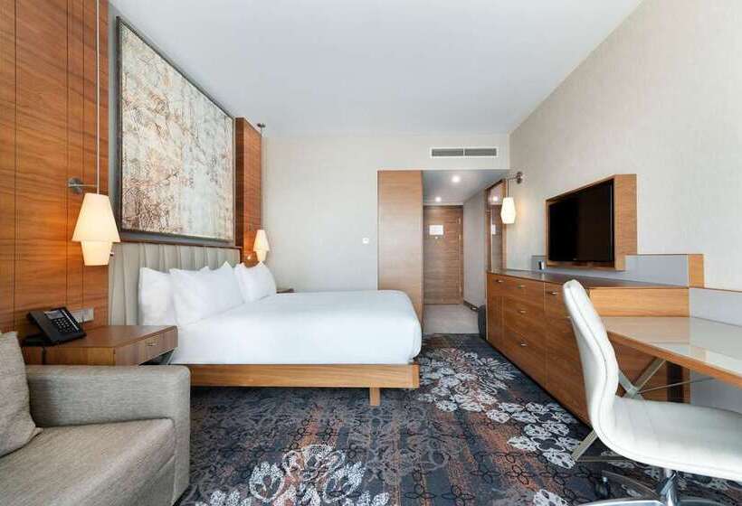 غرفة قياسية سرير كينج, Hilton Belfast