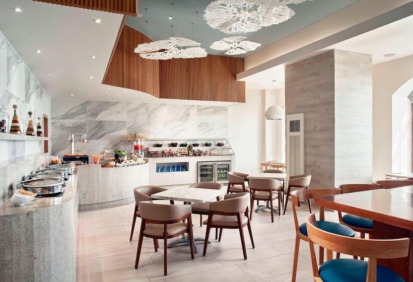 Люкс Клуб, Jw Marriott Cancun Resort & Spa