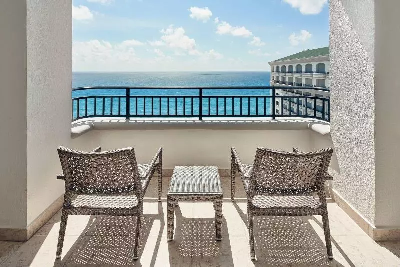 オーシャンビューのプレミアムルーム。, Jw Marriott Cancun Resort & Spa