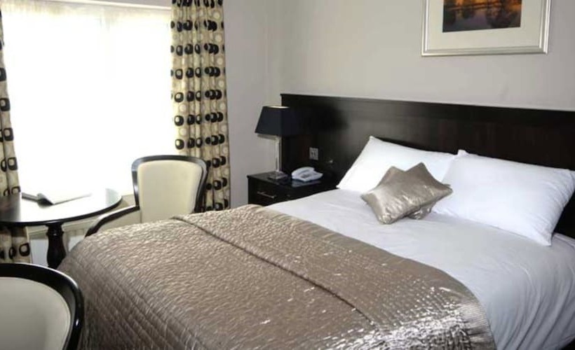 디럭스 룸, Killarney Court