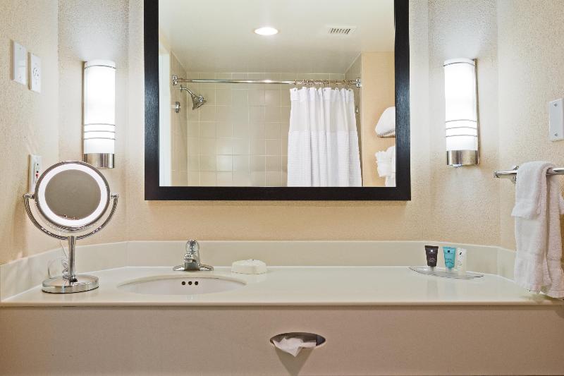 Номер Deluxe Кровать Кинг, Landy Orlando Universal Blvd, A Tribute Portfolio