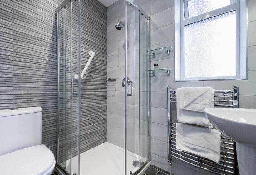 Standard Single Room, Leenane