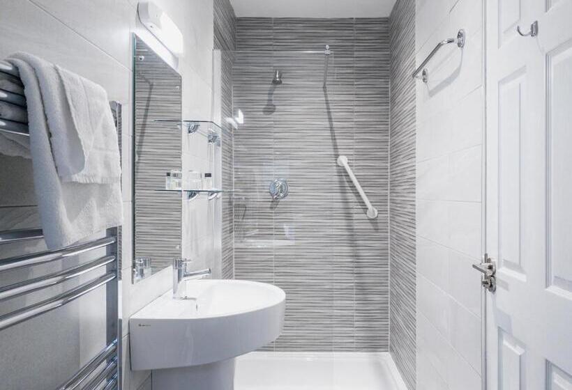 Standard Single Room, Leenane