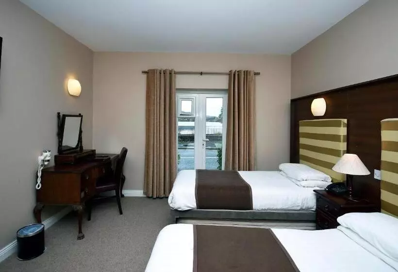 Triple Room Sea View, Leenane