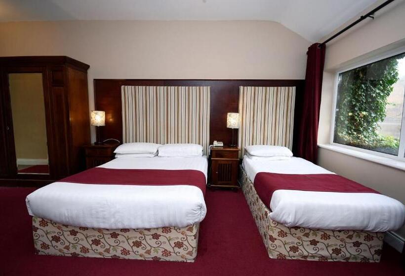 Economy Room, Leenane