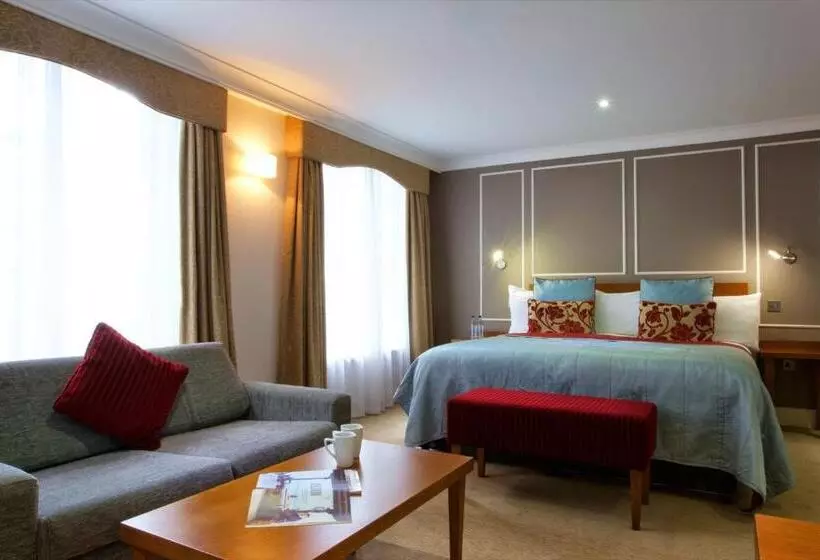 キングサイズベッドのスーペリアルーム, London Chigwell Prince Regent Hotel, Bw Signature Collection