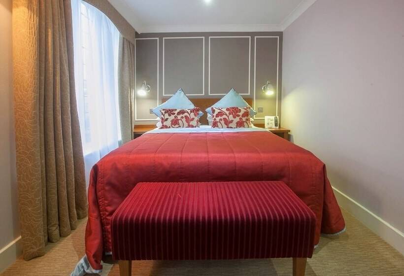 Номер Superior, London Chigwell Prince Regent Hotel, Bw Signature Collection