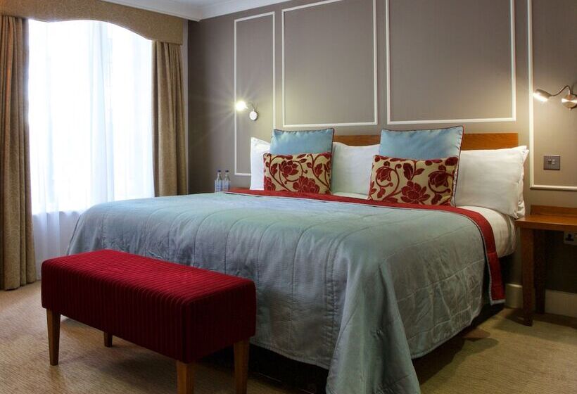 Номер Superior, London Chigwell Prince Regent Hotel, Bw Signature Collection