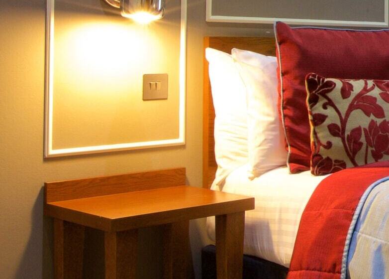 Номер Executive, London Chigwell Prince Regent Hotel, Bw Signature Collection