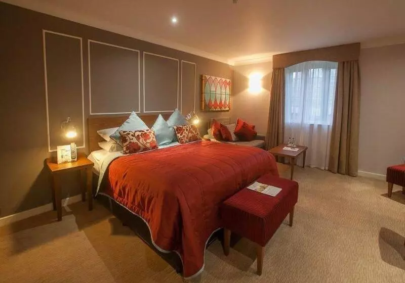 エグゼクティブファミリールーム, London Chigwell Prince Regent Hotel, Bw Signature Collection