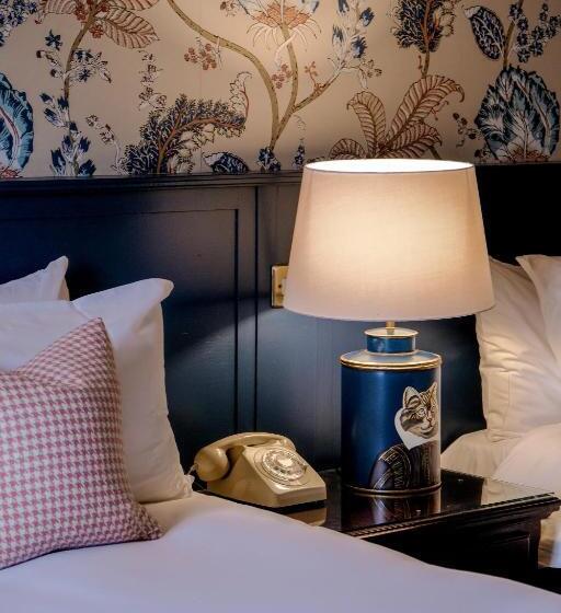 חדר סטנדרט לשלושה, The Abbeyleix Manor