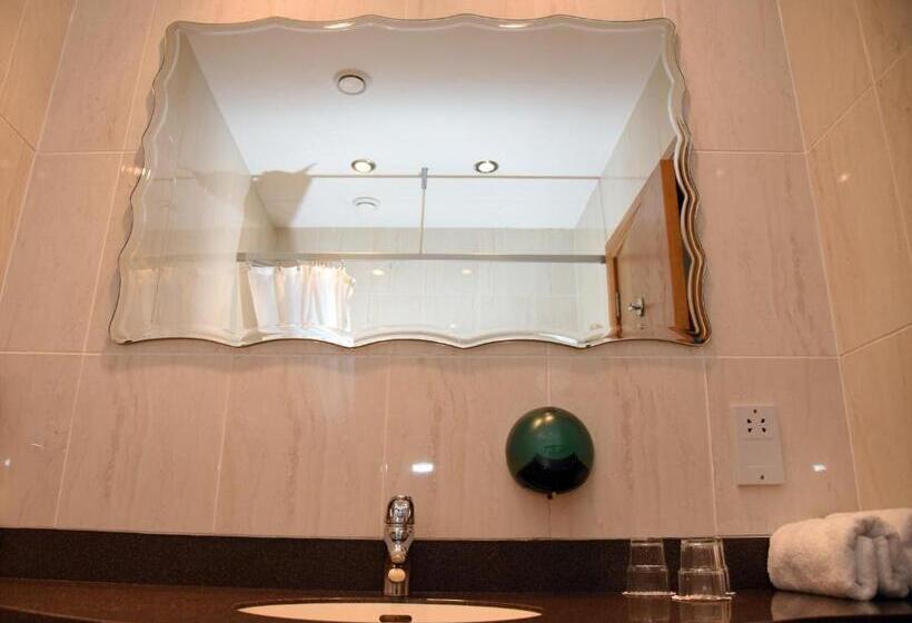 Номер Стандарт, The Carraig