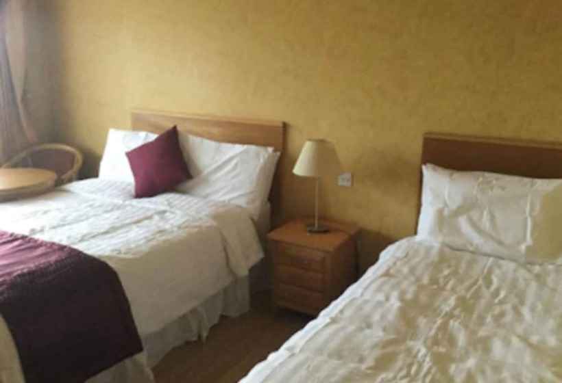 Номер Deluxe, The Lanterns