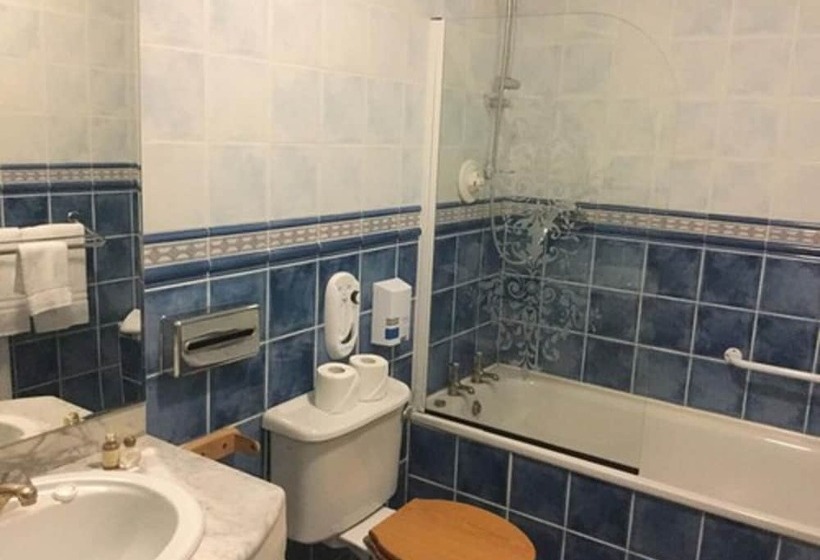 Номер Стандарт, The Lanterns