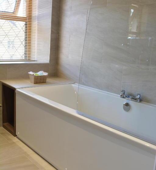 Трехместный Номер Deluxe, Greyhound Inn