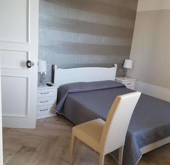 オーシャンビューデラックスルームバルコニー付き, B&b Terrazze Chiaramontane