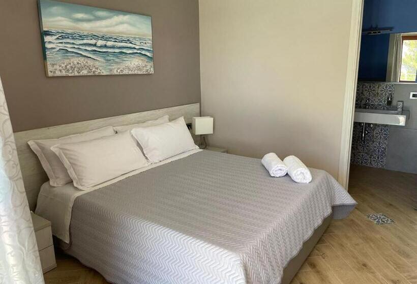 キングサイズベッドのスタンダードルーム, B&b Terrazze Chiaramontane