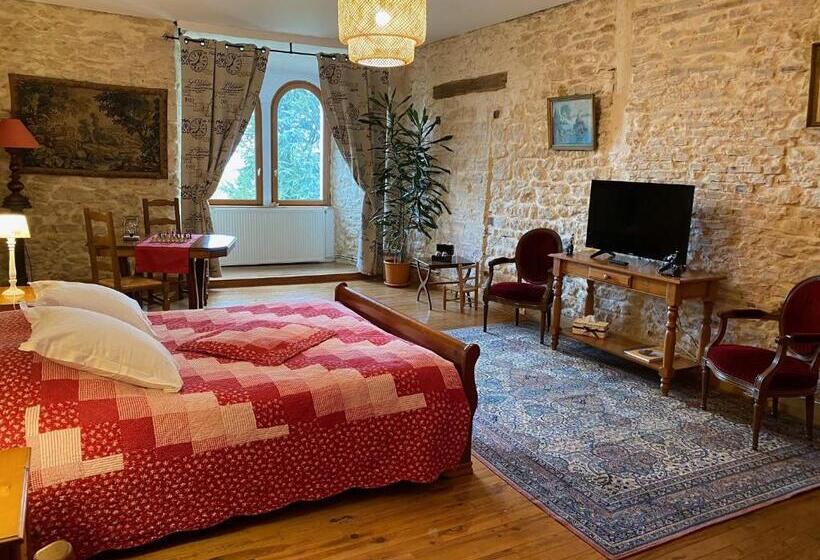 جناح عائلي, Bed And Breakfast Le Château De Morey