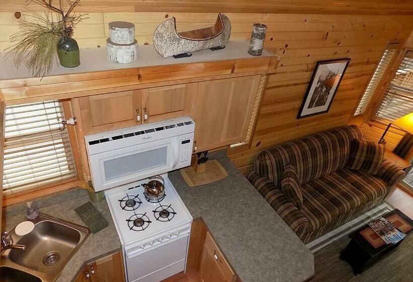 كابينة, Cold Springs Resort