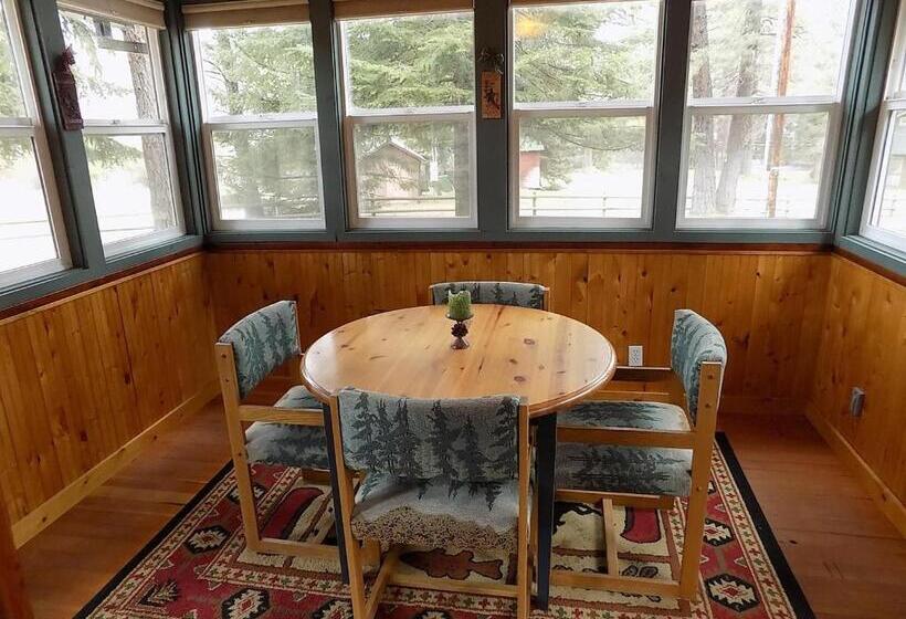 Хижина, Cold Springs Resort