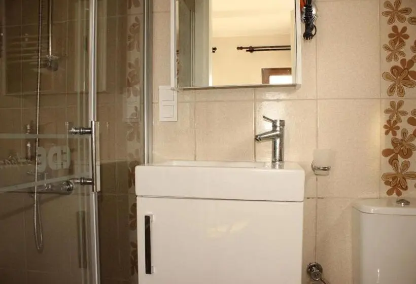 オーシャンビュースタンダードルームバルコニー付き, Ede Apart Otel