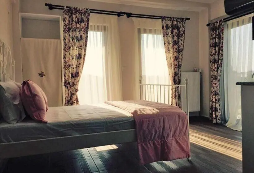 オーシャンビューデラックスルームバルコニー付き, Ede Apart Otel
