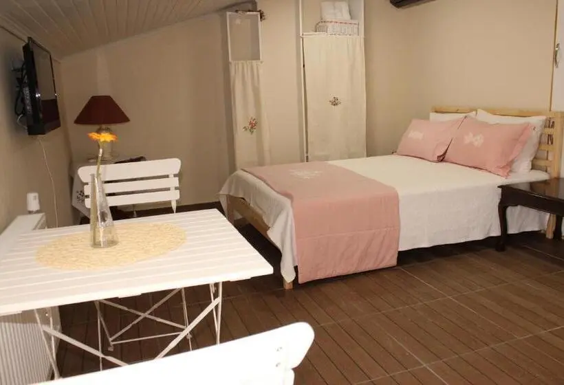オーシャンビューのデラックストリプルルーム, Ede Apart Otel