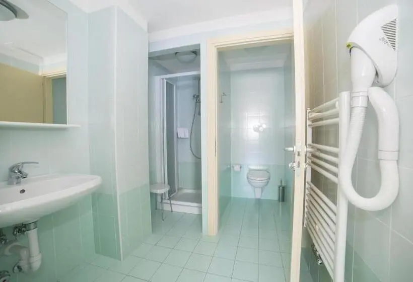 ファミリールーム, Hostel L Ost   Ostello Di Grumes