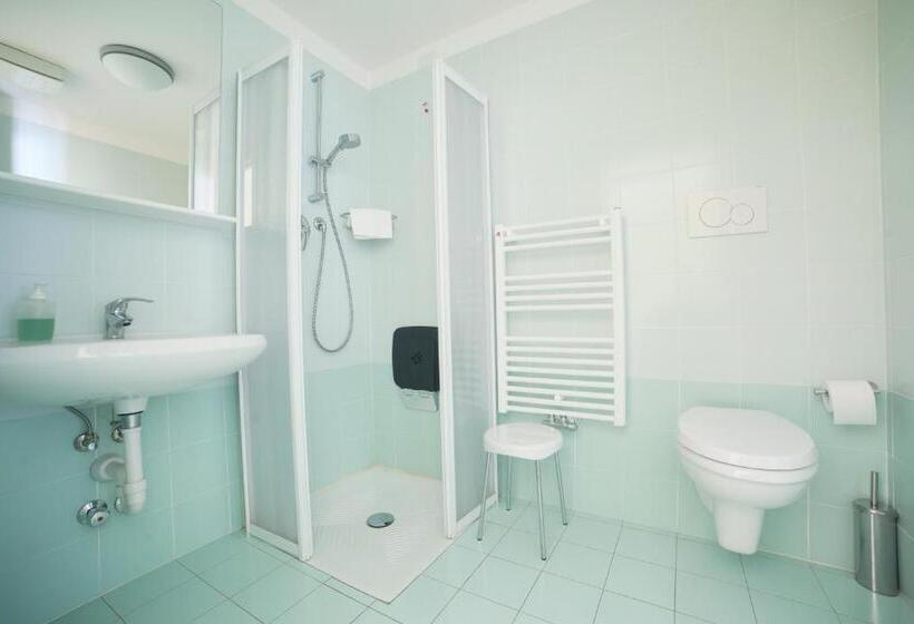 스탠다드 트리플 발코니 룸, Hostel L Ost Ostello Di Grumes