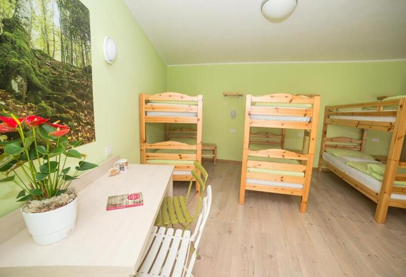 패밀리 룸, Hostel L Ost Ostello Di Grumes