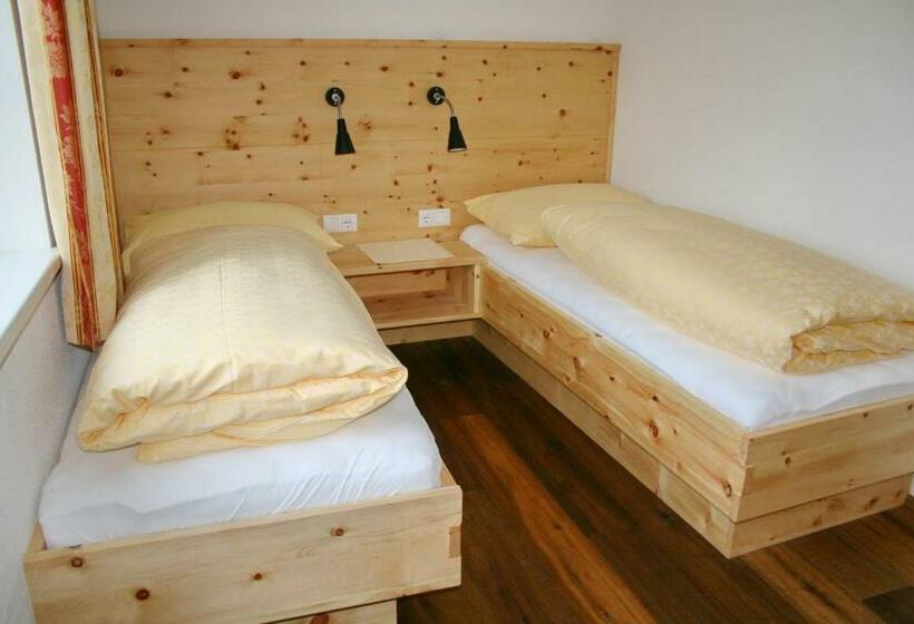 דירה בת חדר שינה 1 עם מרפסת, Gasthof Zur Post