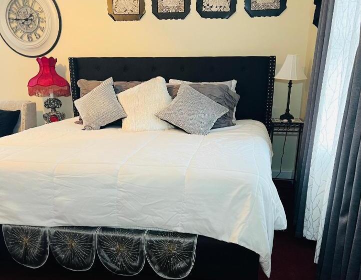 Номер Deluxe Кровать Кинг, Ma Margarets House Bed And Breakfast