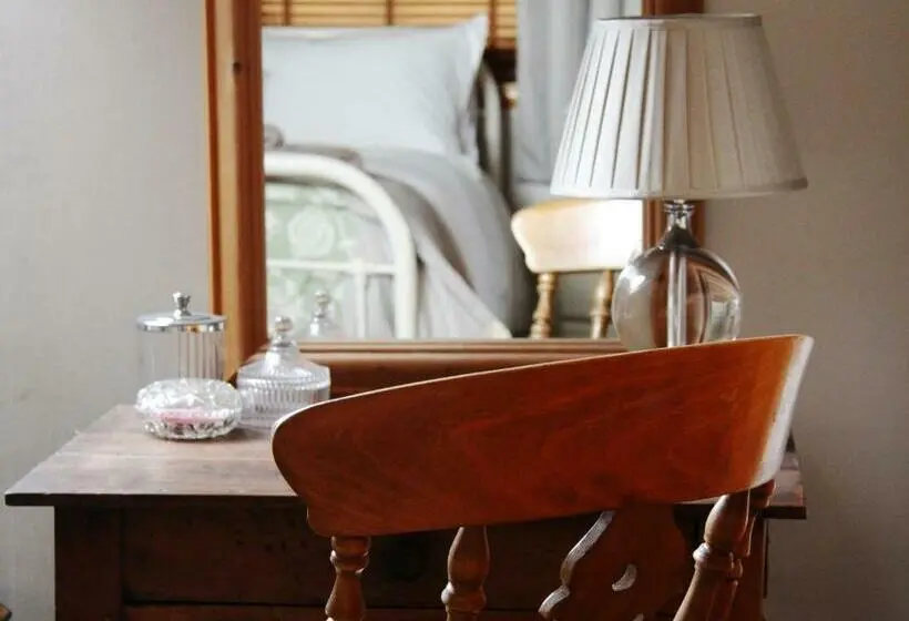 キングサイズベッドのスタンダードルーム, Off The Hill B&b